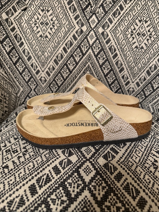 Birkenstock Shoes - Birkenstock Gizeh Snake-Print Thong Sandals in Light Beige with Gold Buckle